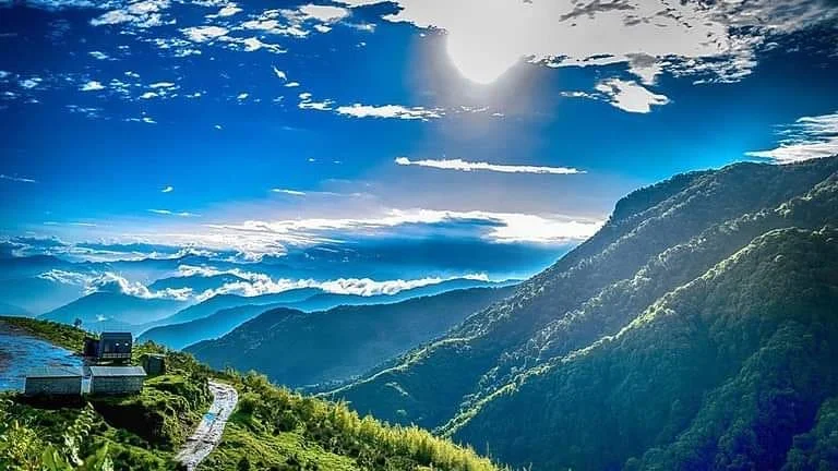 Sillery Gaon to Zuluk Padamchen
